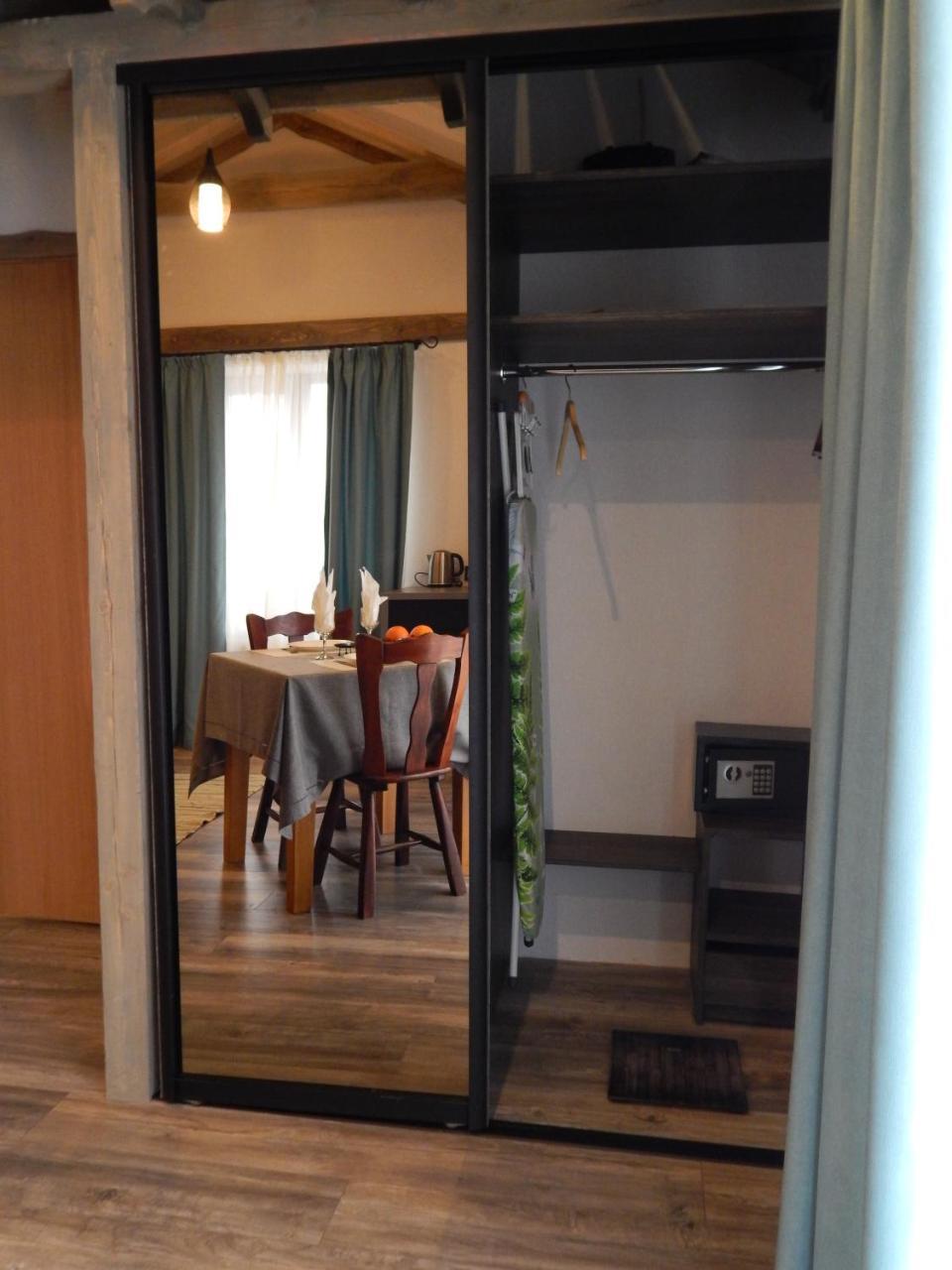 Hôtel Pie Veca Kaleja à Daugavpils Extérieur photo